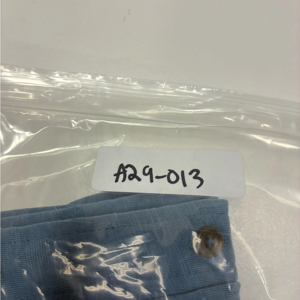 J.Crew Factory‎ Men's Shirt Size Large Blue Casual Button Down with Long Sleeves